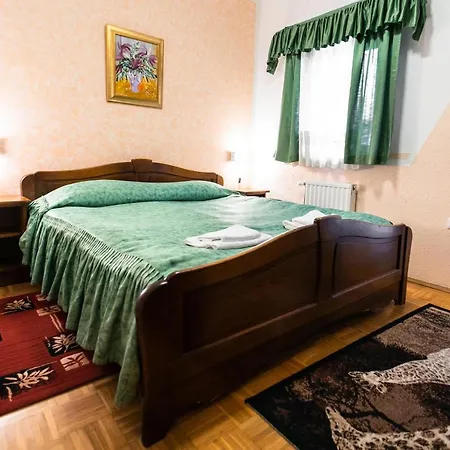 Vema House Pensión 3*